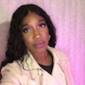 Meet your Posher, Romona